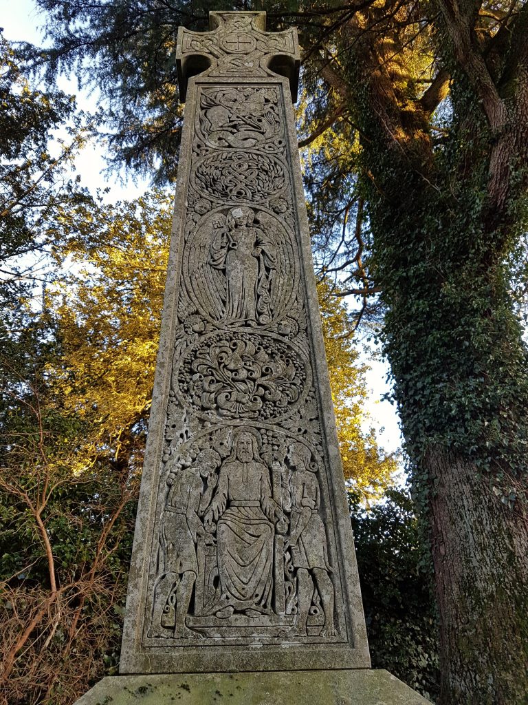 JOHN RUSKIN Edinburgh - my famous ancestor, read my story 24 John Ruskin Grave John Ruskin's Grave Coniston family tree living descendants
